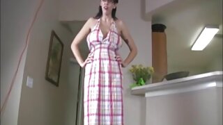 Pargitud blond Milf Tegan James, kuradi mustades sukkades - 2022-02-17 15:34:54